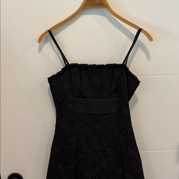 BCBGMaxAzria Black Textured Spaghetti Strap Dress size 4 - Picture 2 of 8